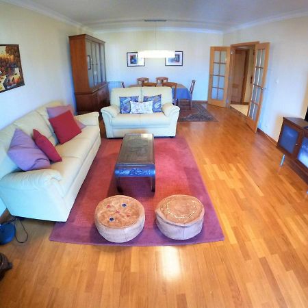 Lisbon 2 Bedroom Apartment With Balcony In Algés Dış mekan fotoğraf