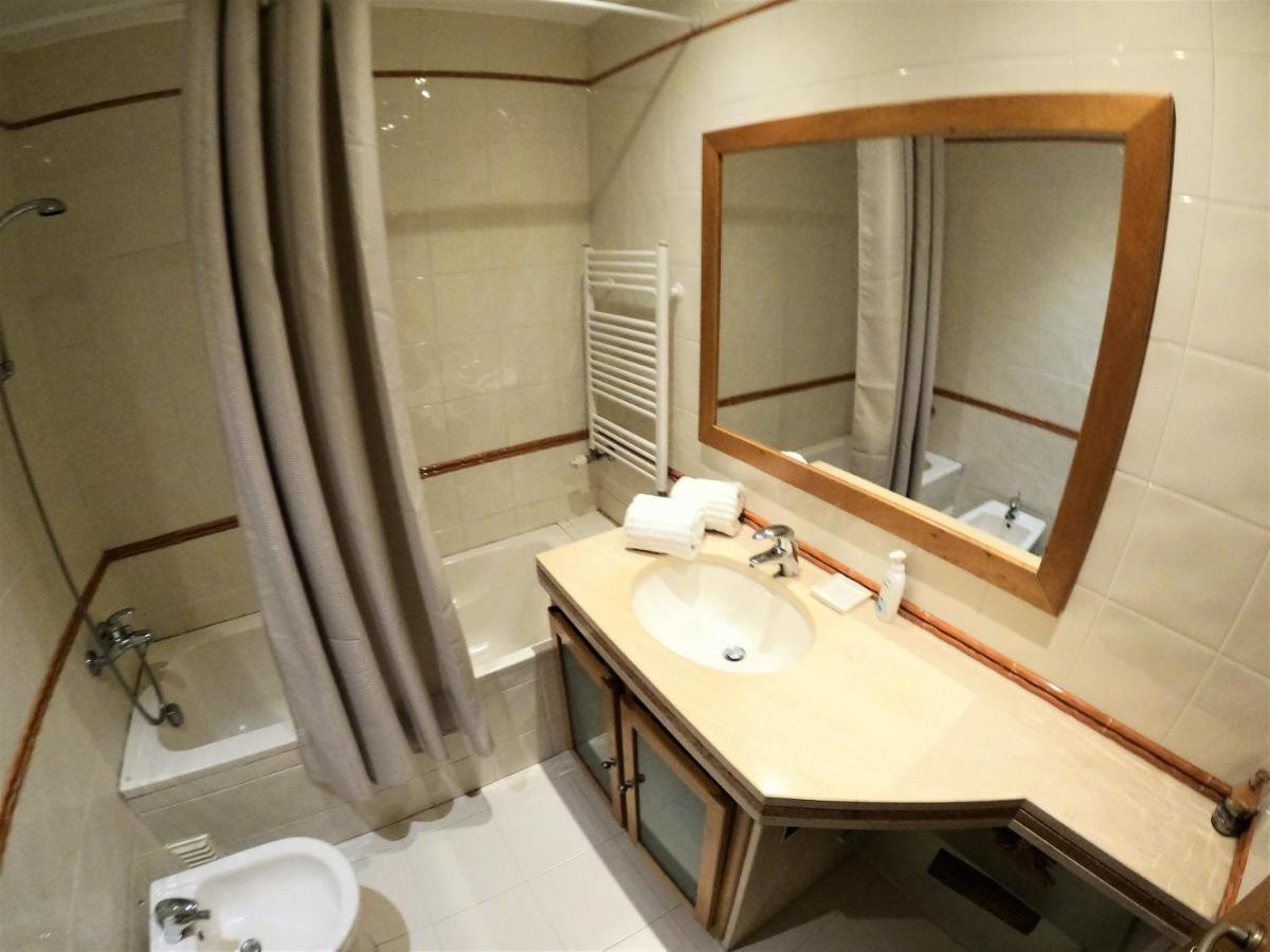 Lisbon 2 Bedroom Apartment With Balcony In Algés Dış mekan fotoğraf