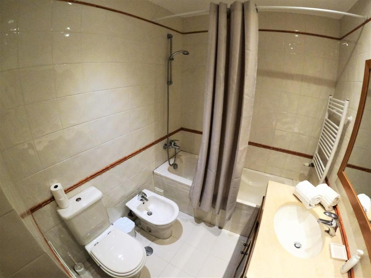 Lisbon 2 Bedroom Apartment With Balcony In Algés Dış mekan fotoğraf