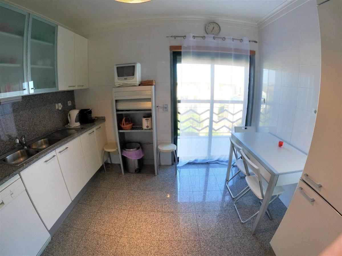 Lisbon 2 Bedroom Apartment With Balcony In Algés Dış mekan fotoğraf
