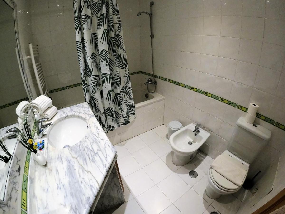 Lisbon 2 Bedroom Apartment With Balcony In Algés Dış mekan fotoğraf